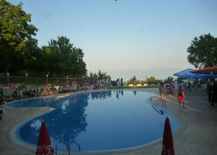 Ahilea - Free Pool Access 3* Balcic