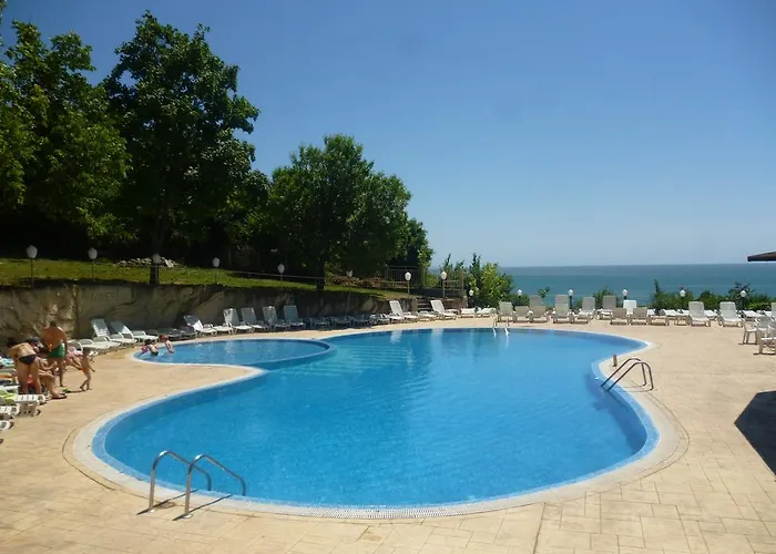 Hotel Ahilea - Free Pool Access 3*