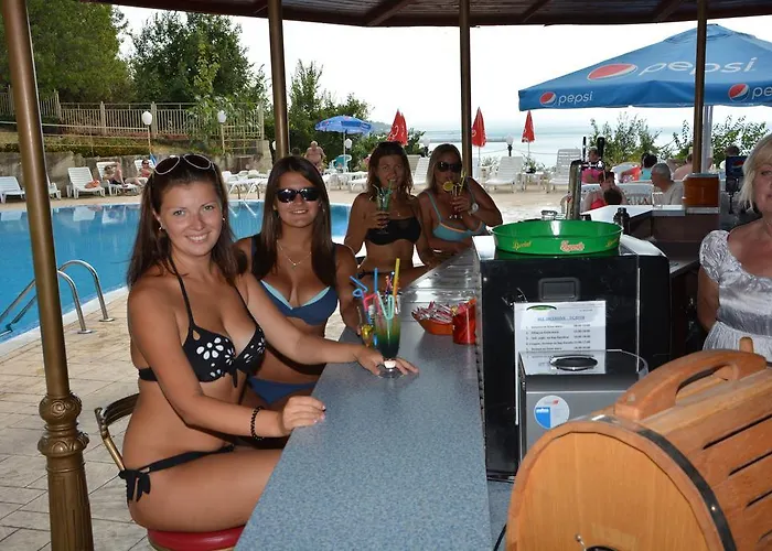 Ahilea - Free Pool Access 3* Balcic