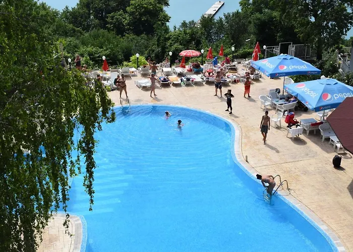 Ahilea - Free Pool Access Balcic