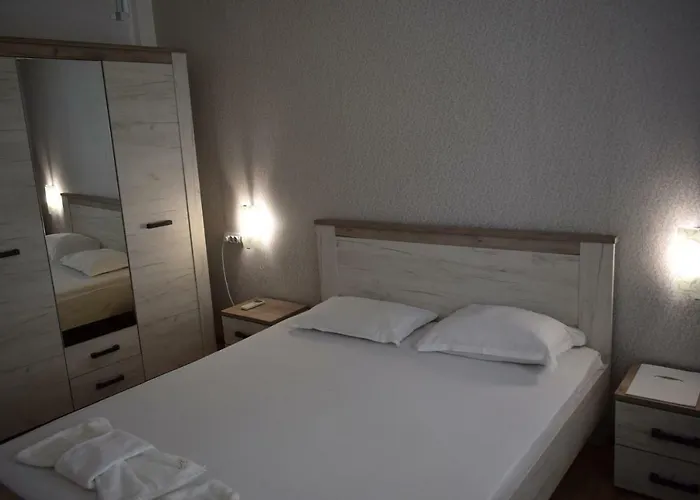 Ahilea - Free Pool Access Hotel 3*