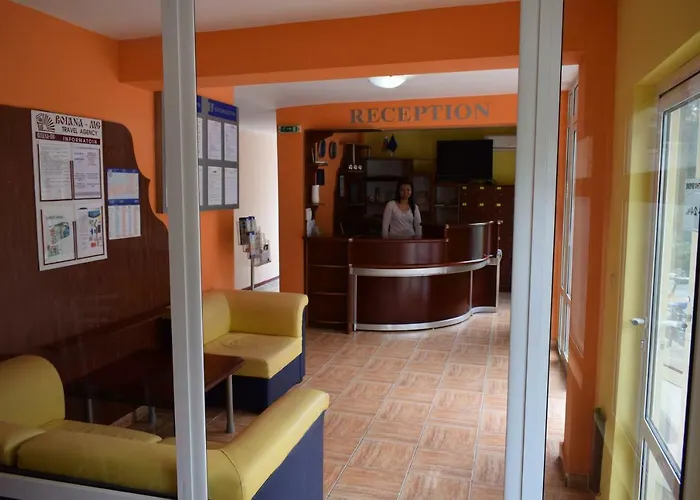 Ahilea - Free Pool Access Hotel