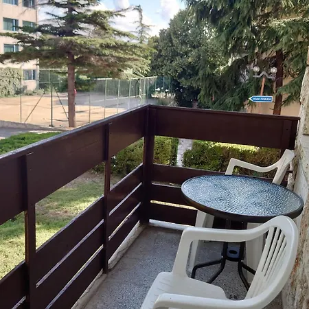 酒店 Ahilea - Free Pool Access