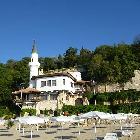 Ahilea - Free Pool Access Szálloda Balcsik