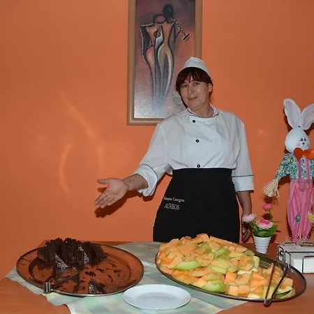 Ahilea - Free Pool Access Szálloda 3*