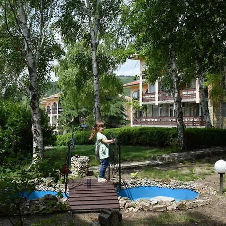 Ahilea - Free Pool Access 3* Balcsik