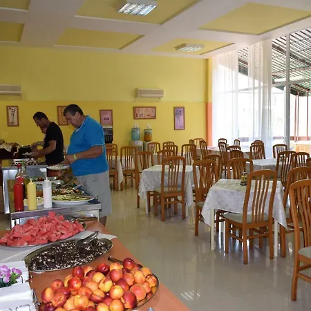 Ahilea - Free Pool Access Szálloda Balcsik