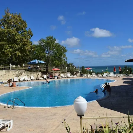 Hotel Ahilea - Free Pool Access