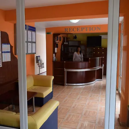 Ahilea - Free Pool Access Szálloda