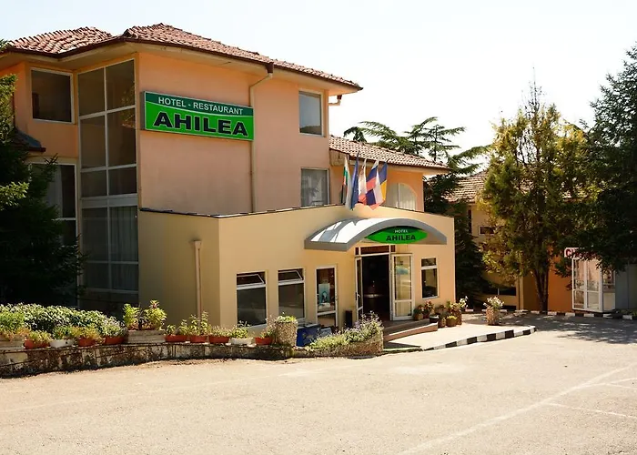 Ahilea - Free Pool Access Μπαλτσίκ