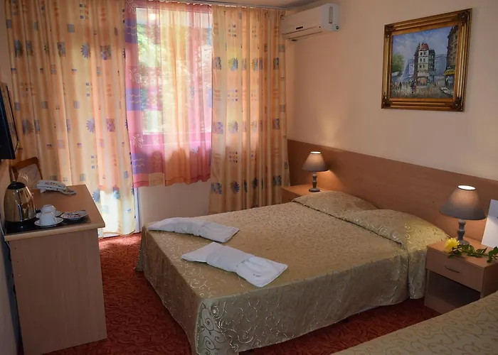 Ahilea - Free Pool Access 3*