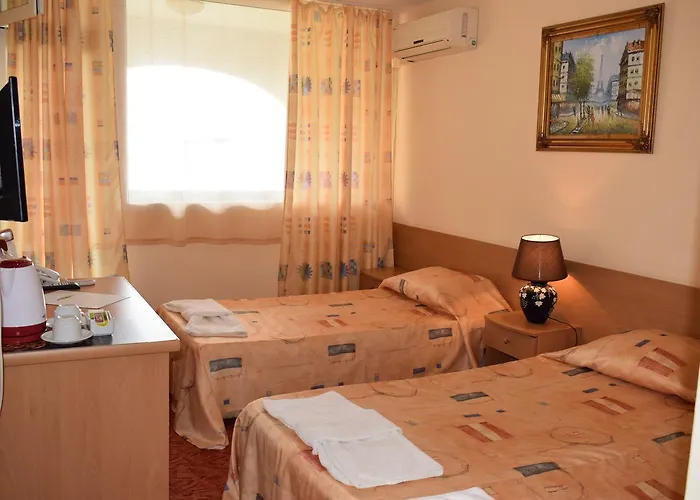 Ξενοδοχείο Ahilea - Free Pool Access 3*